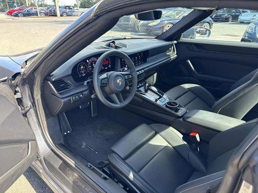 2025 Porsche 911 Targa 4 GTS