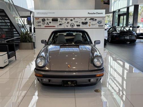 1988 Porsche 911 Carrera