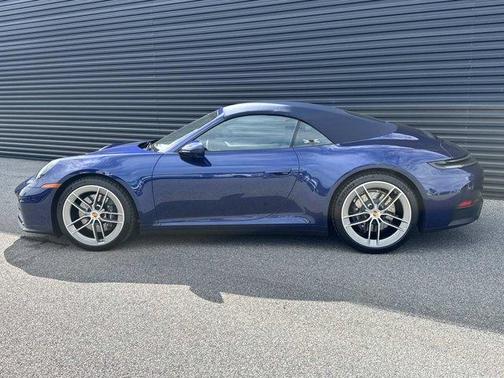 2025 Porsche 911 Carrera