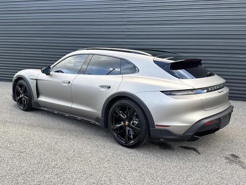 2023 Porsche Taycan 4