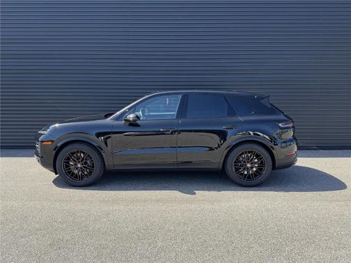 2026 Porsche Cayenne Base
