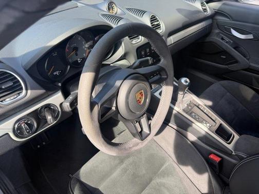 Chalk 2020 Porsche 718 Cayman GT4