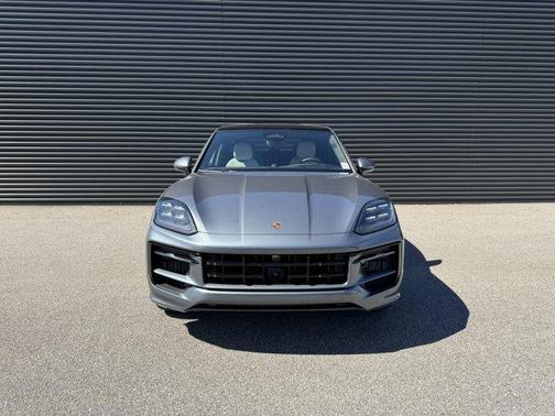 2026 Porsche Cayenne GTS