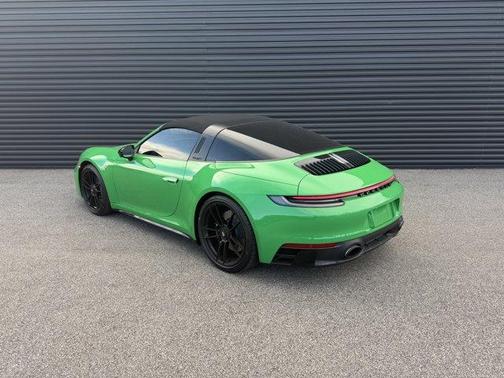 2022 Porsche 911 Targa 4 GTS