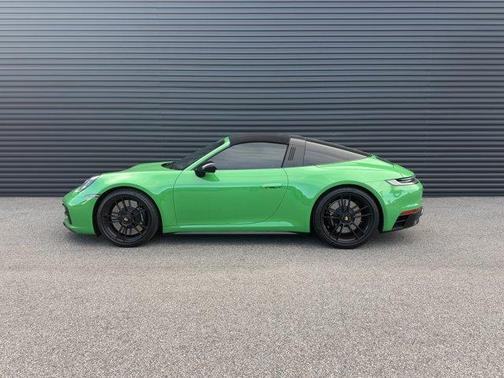 2022 Porsche 911 Targa 4 GTS