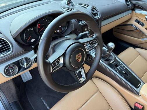 2023 Porsche 718 Boxster GTS 4.0