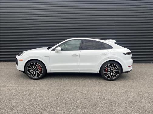 2026 Porsche Cayenne Turbo