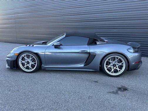 2025 Porsche 718 Spyder RS