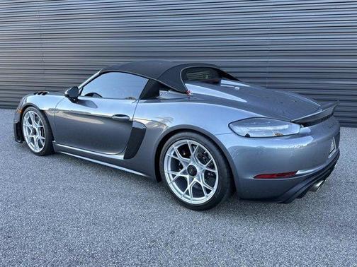2025 Porsche 718 Spyder RS