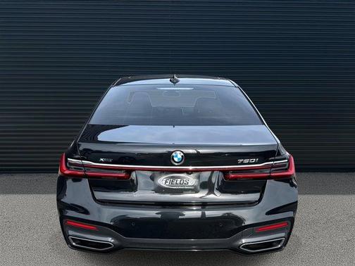2020 BMW 750 i xDrive