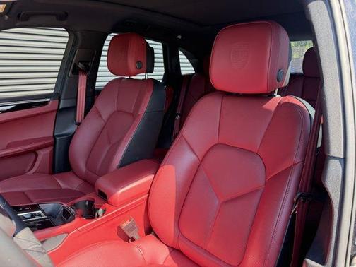 Gray 2023 Porsche Macan S