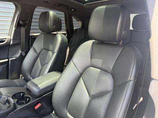 2023 Porsche Macan S