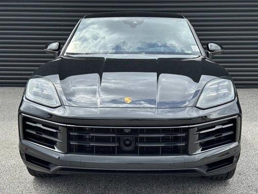 2024 Porsche Cayenne AWD