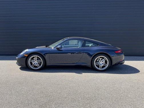 2018 Porsche 911 Carrera