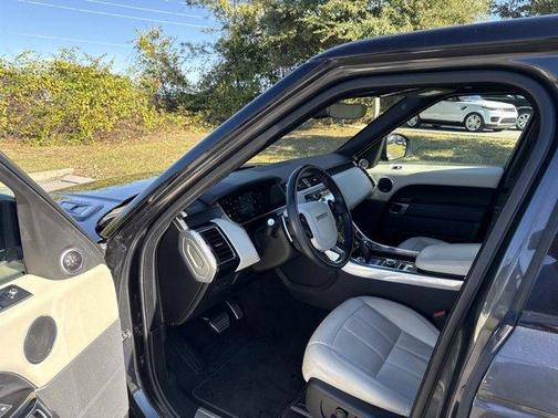 2022 Land Rover Range Rover Sport HSE Silver Edition