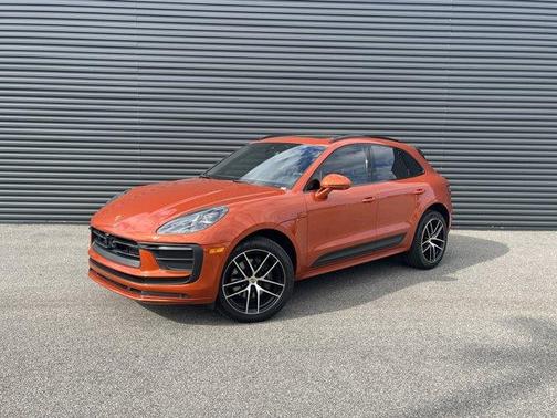 2023 Porsche Macan T