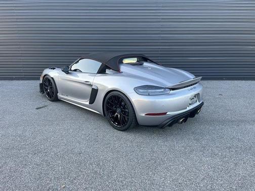 2025 Porsche 718 Spyder RS