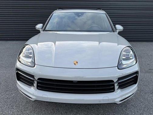 2023 Porsche Cayenne Base