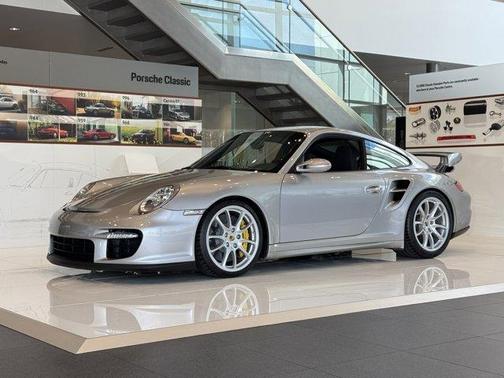 2008 Porsche 911 GT2