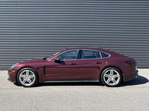 2018 Porsche Panamera Base