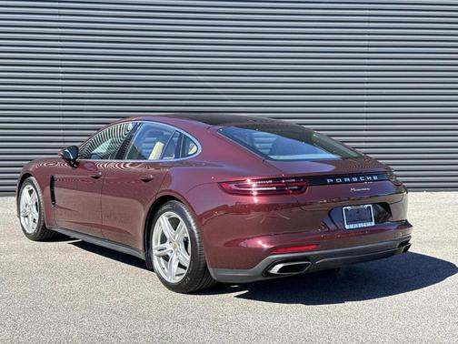 2018 Porsche Panamera Base