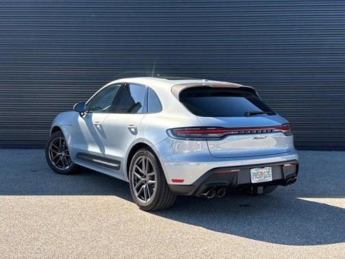2025 Porsche Macan T