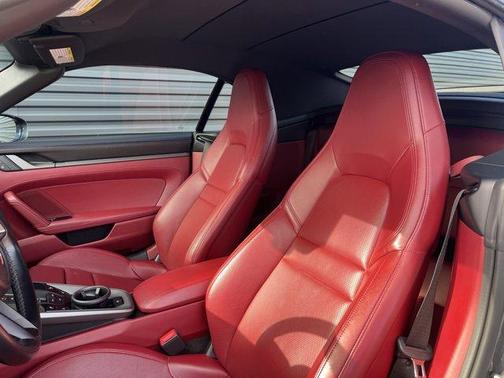 2022 Porsche 911 Carrera