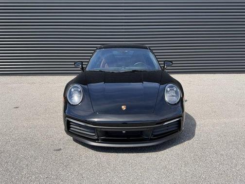 2021 Porsche 911 Carrera