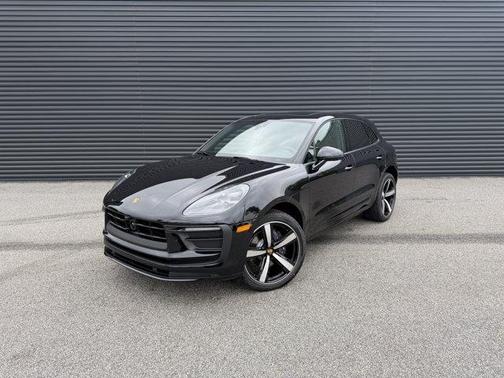 Jet Black Metallic 2026 Porsche Macan Base