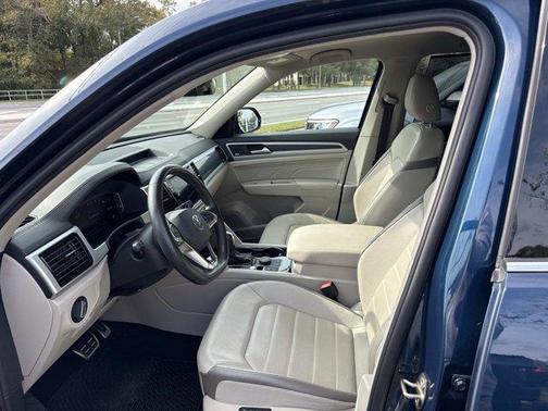 2023 Volkswagen Atlas 3.6L SEL Premium R-Line