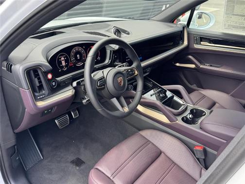 2025 Porsche Cayenne S