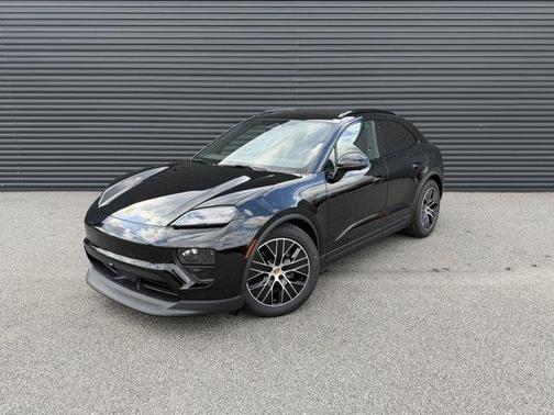 2026 Porsche Macan 4