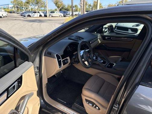 2019 Porsche Cayenne S