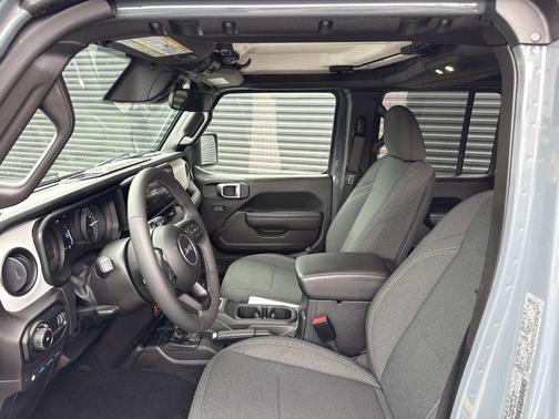 2025 Jeep Wrangler 4xe Sport