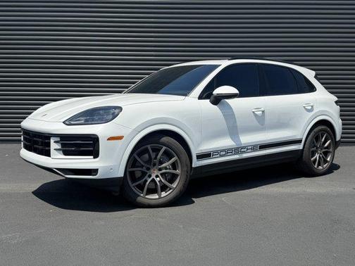2024 Porsche Cayenne Base
