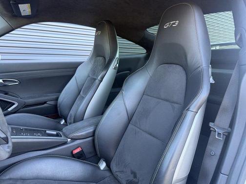 GT Silver Metallic 2019 Porsche 911 GT3