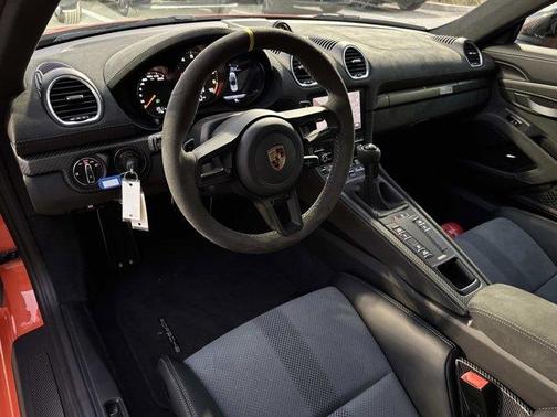 2024 Porsche 718 Spyder RS