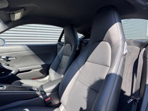 2024 Porsche 718 Cayman Base