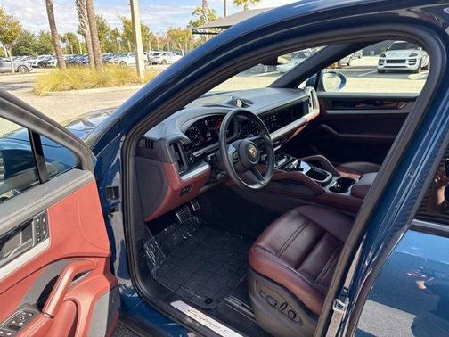 2024 Porsche Cayenne S Coupe AWD