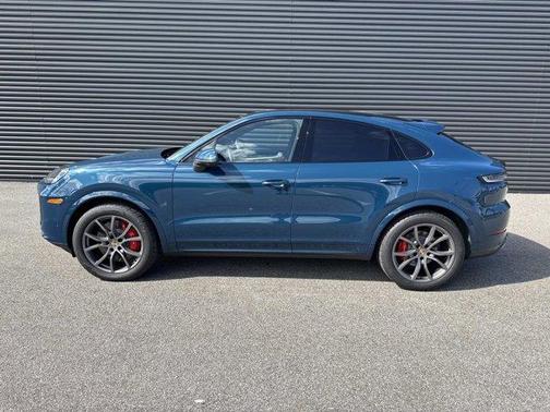 2024 Porsche Cayenne S Coupe AWD