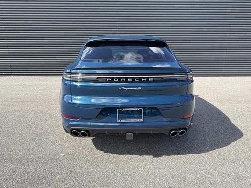 2024 Porsche Cayenne S Coupe AWD