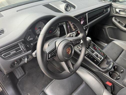 2024 Porsche Macan S