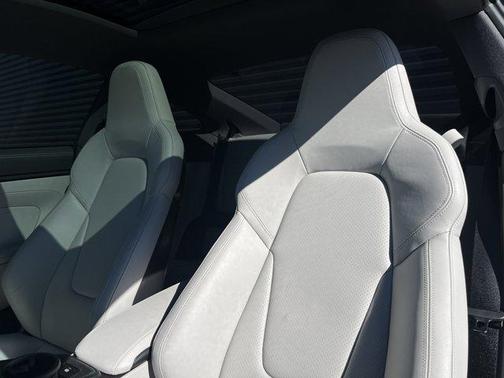 2024 Porsche 911 Carrera 4 GTS