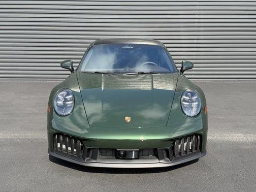 Oak Green Metallic 2026 Porsche 911 Carrera GTS