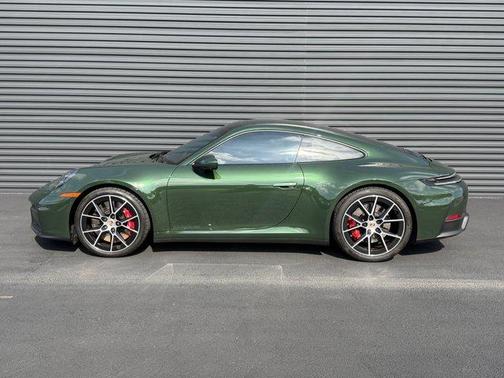 Oak Green Metallic 2026 Porsche 911 Carrera GTS