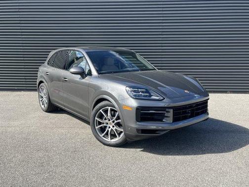 2025 Porsche Cayenne Base