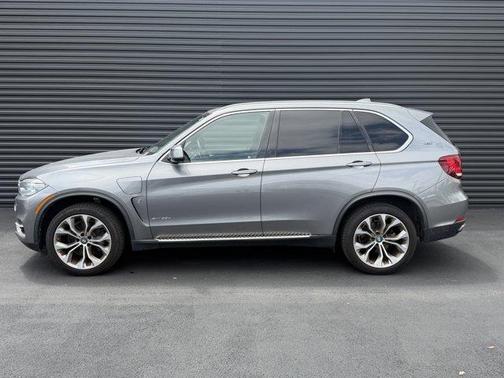Space Gray Metallic 2018 BMW X5 eDrive xDrive40e
