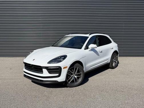 Carrara White Metallic 2026 Porsche Macan Base