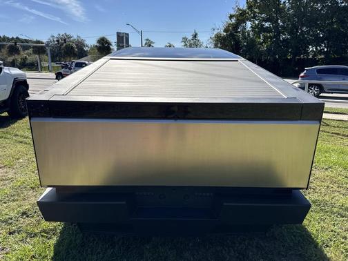 2024 Tesla Cybertruck Base