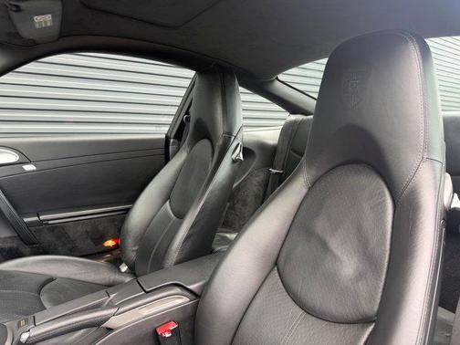 Black 2006 Porsche 911 Carrera